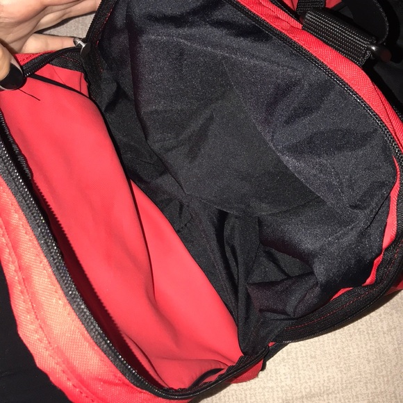 Nike small Nike duffle  bag - Picture 5 of 5